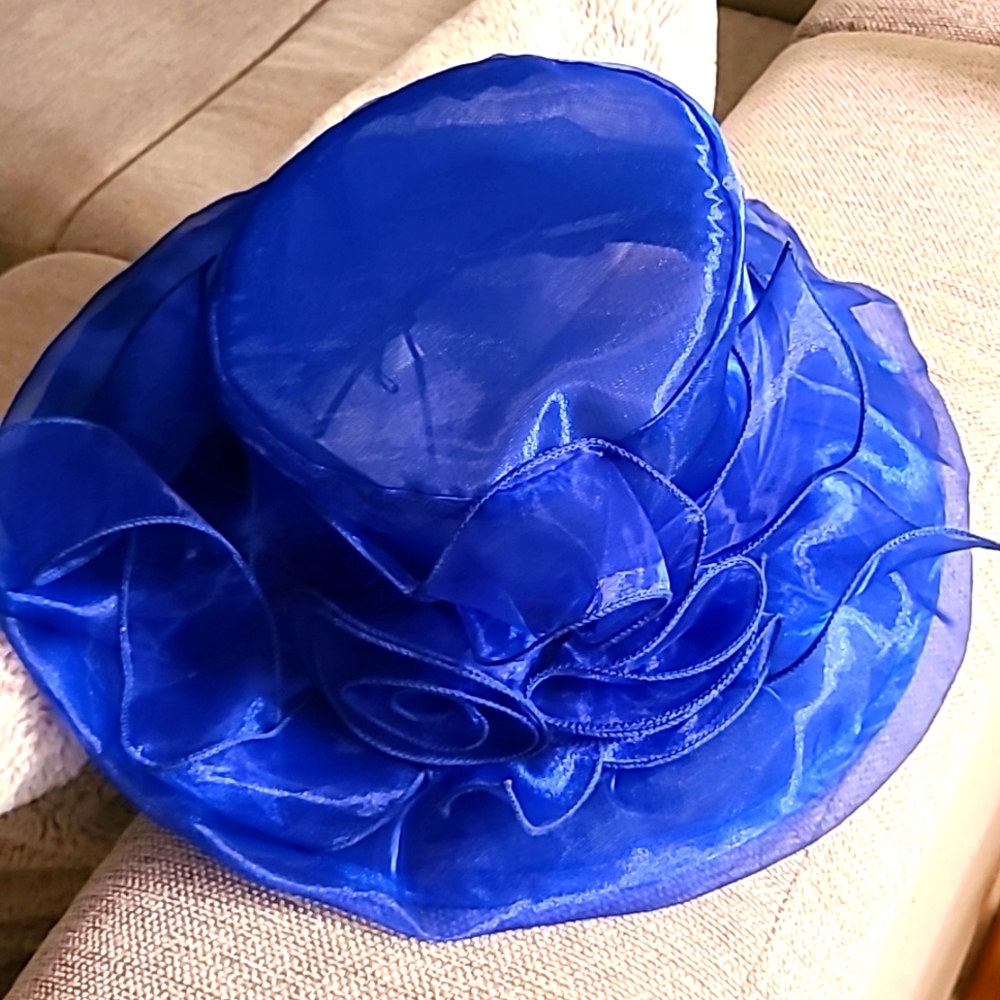 Derby/Wedding/Tea party hat blue